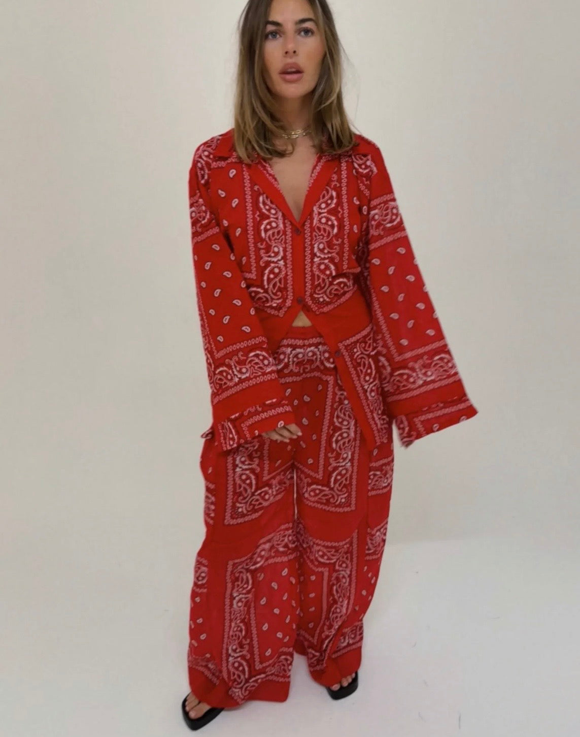 BANDANA WIDE LEG PANT RED