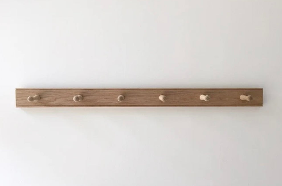 TIMBER COAT HOOK RAIL - Oak 6 pegs