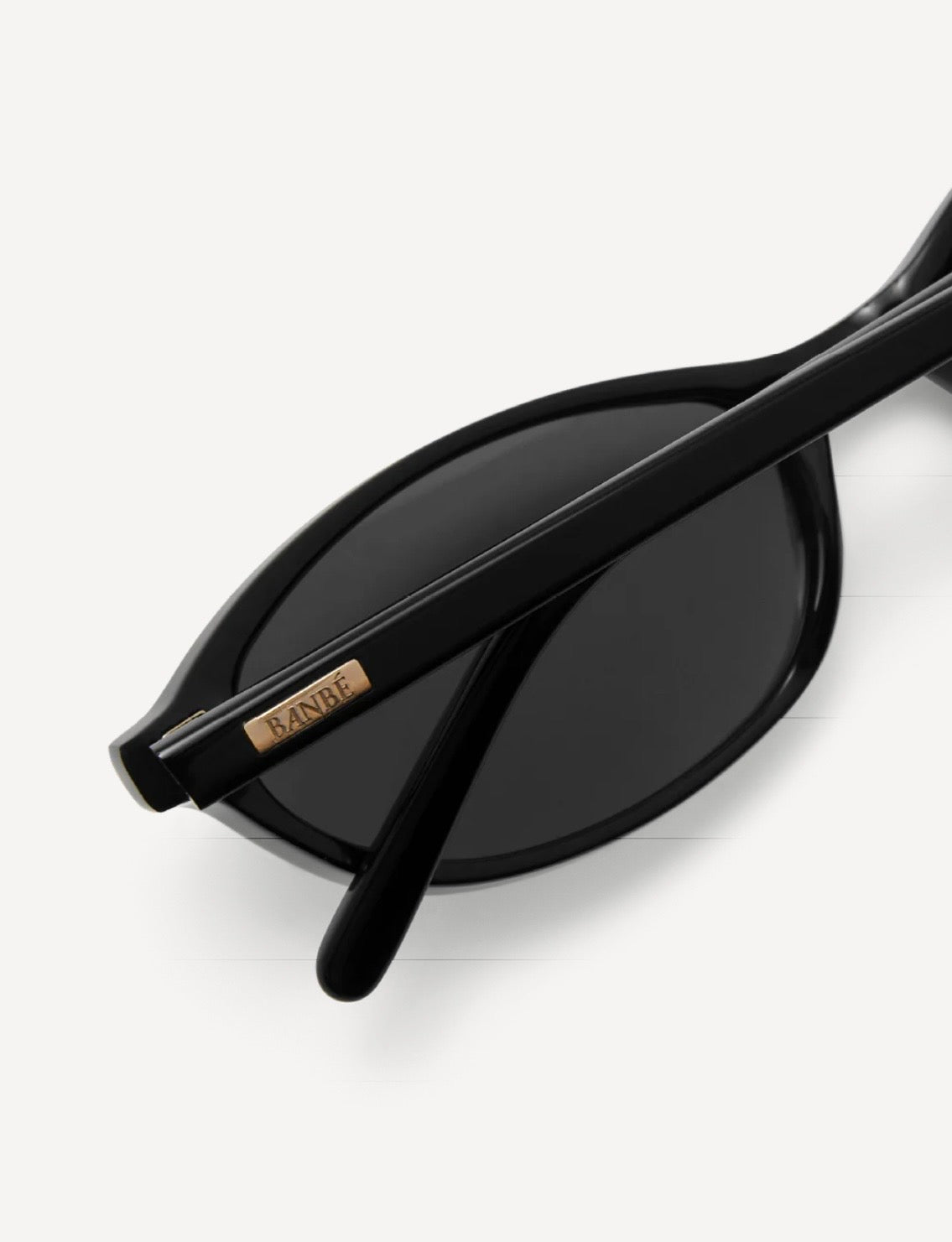 THE RODRIGO BLACK BLACK