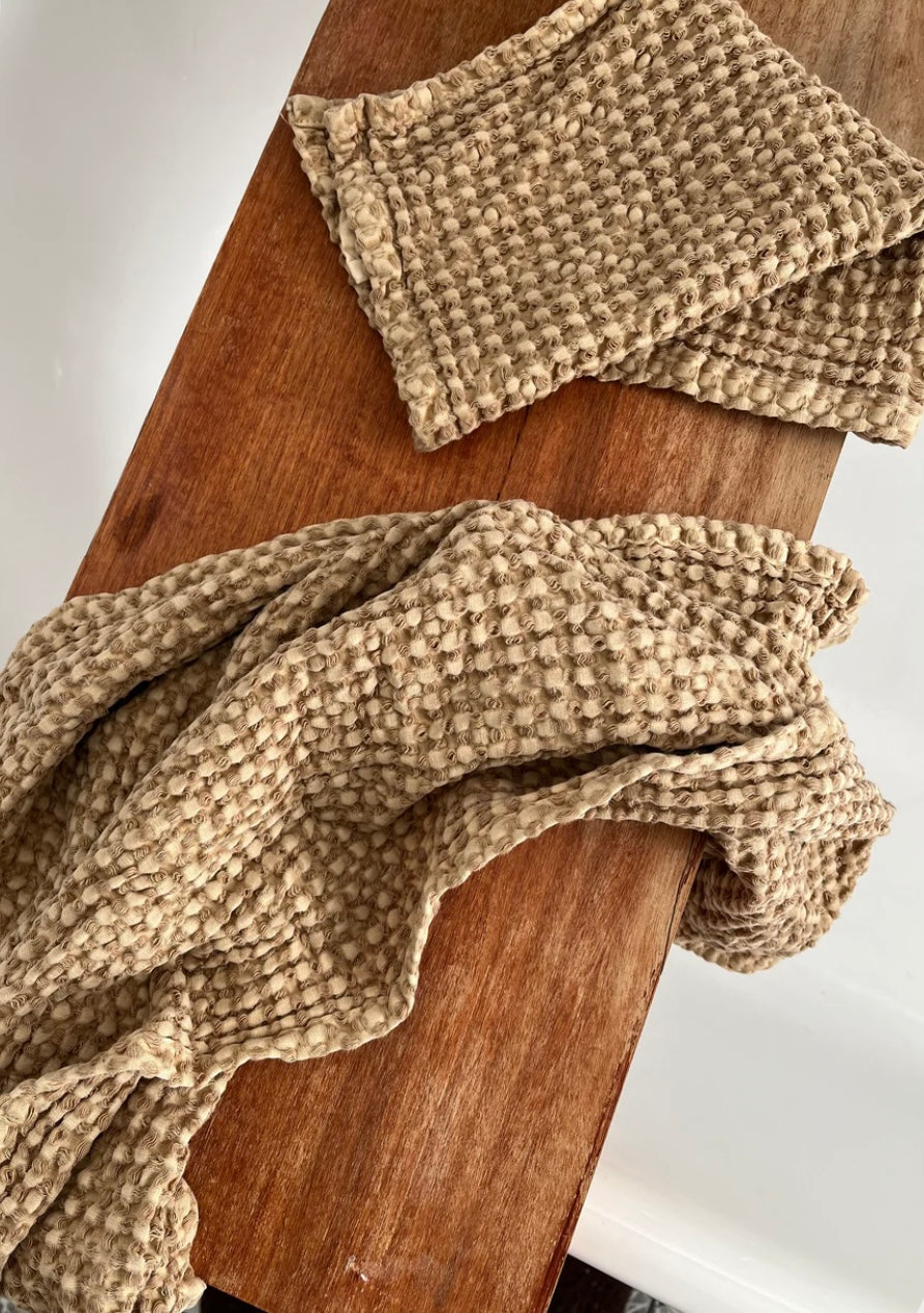 100% ORGANIC COTTON RUSTIC WAFFLE FACE CLOTH - Light Rust