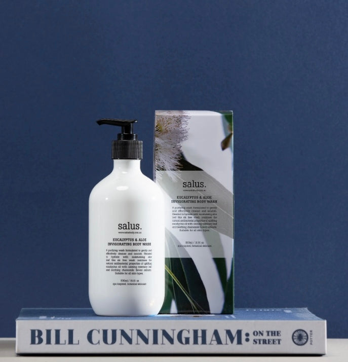 EUCALYPTUS & ALOE INVIGORATING BODY WASH