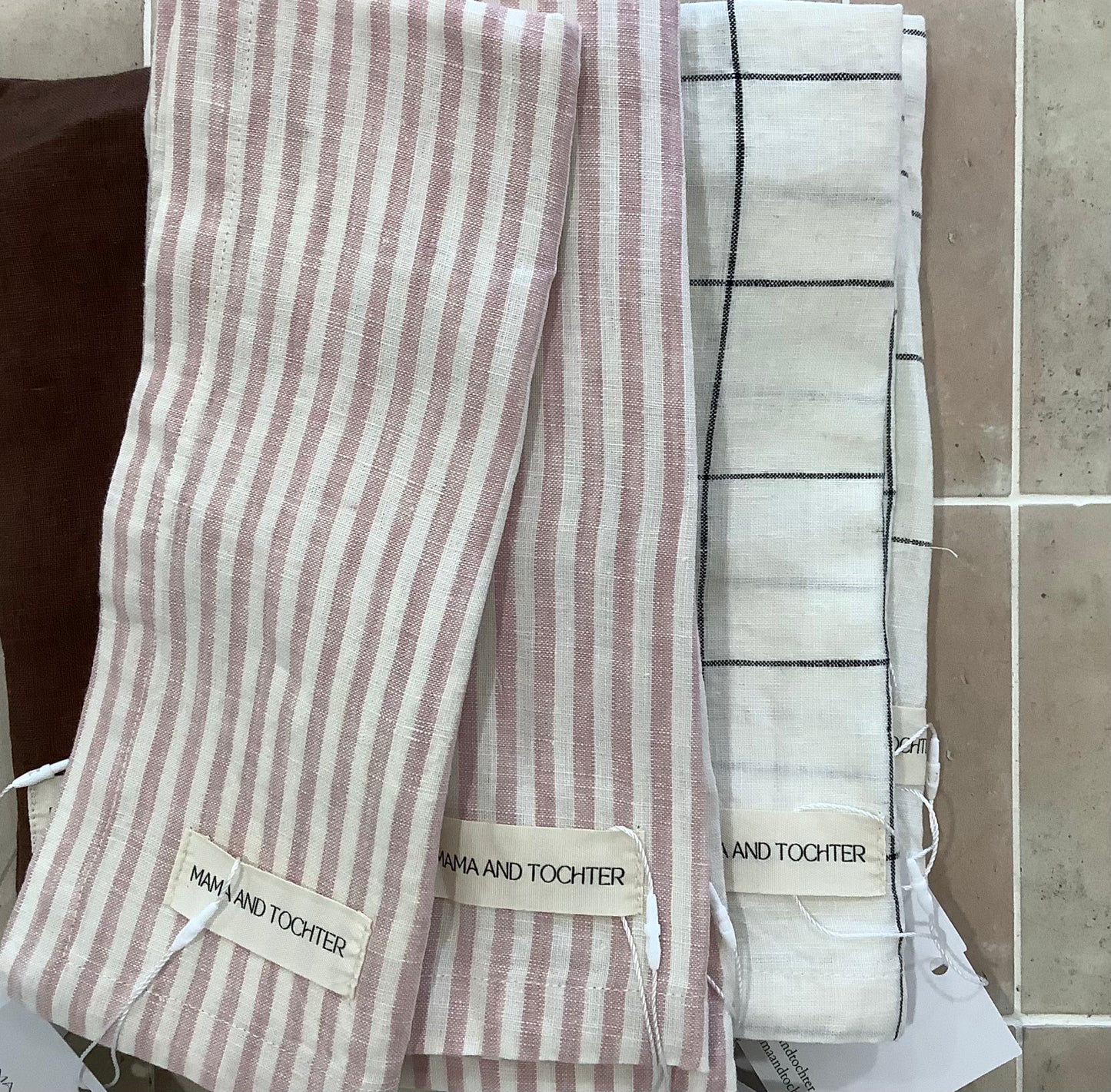 PURE FRENCH LINEN TEA TOWEL - Pink Pinstripe