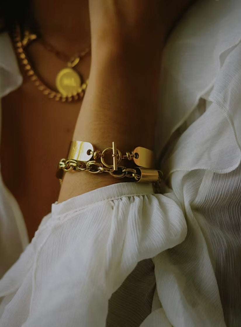 HEART ON MY SLEEVE Bracelet