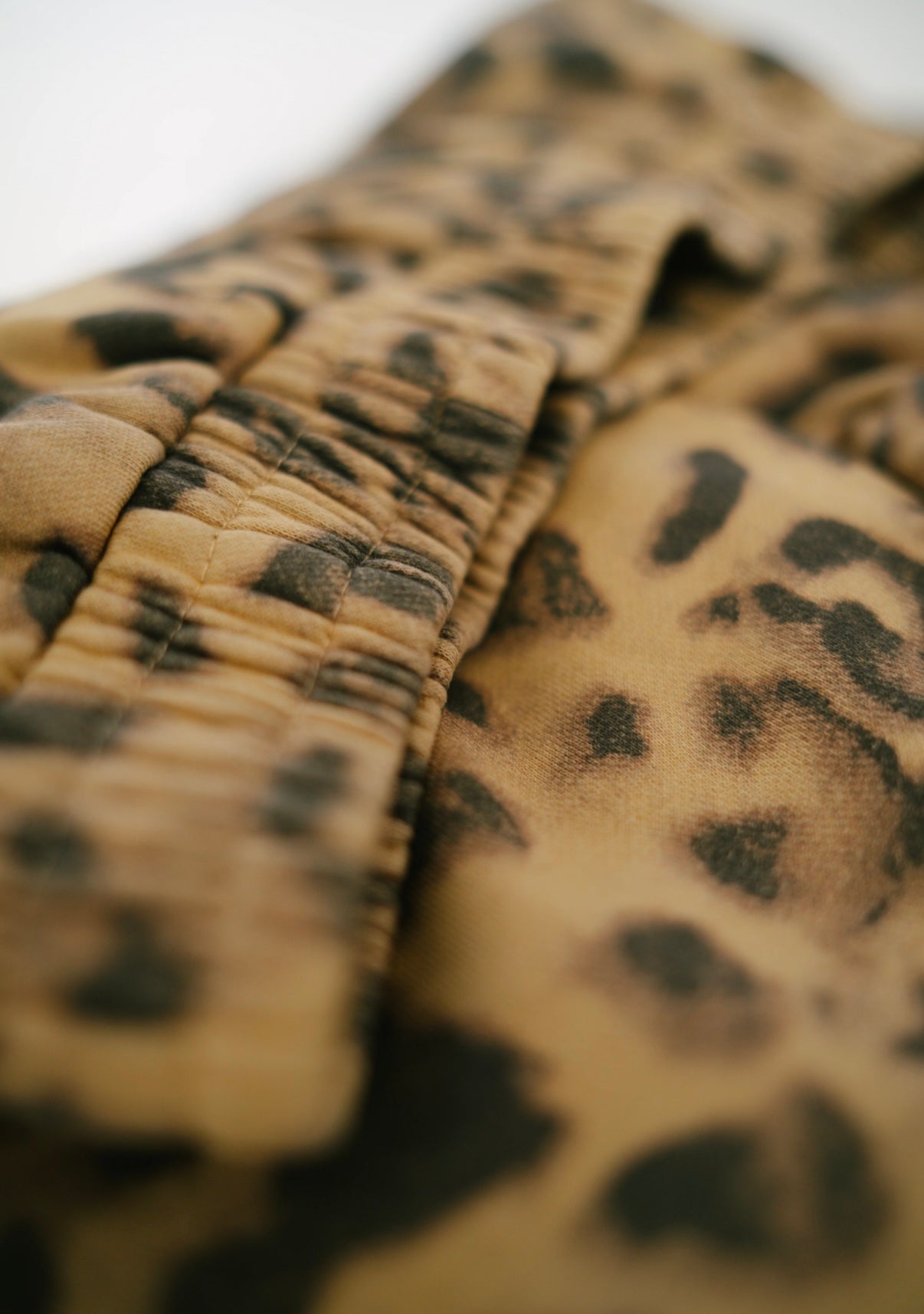 SORRY MOM JOGGER - LEOPARD