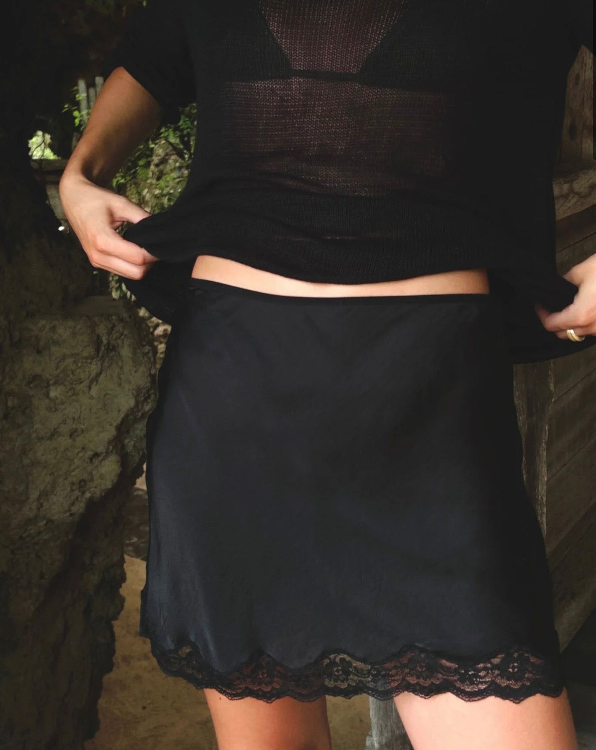 NALU MINI SKIRT - BLACK