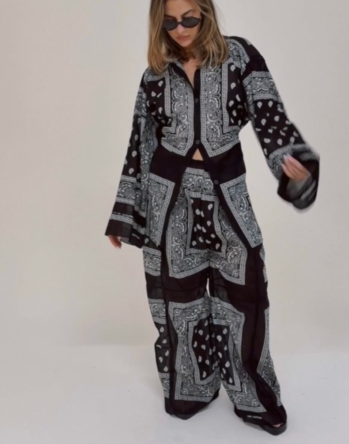 BANDANA WIDE LEG PANT BLACK