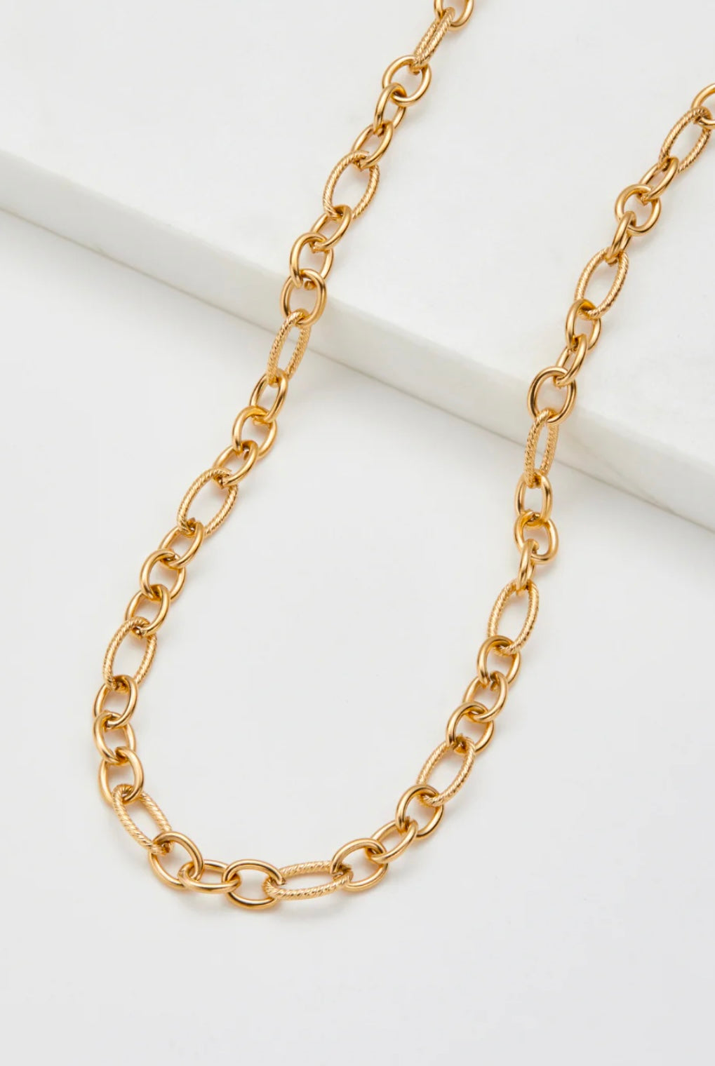 CARLA NECKLACE- Gold