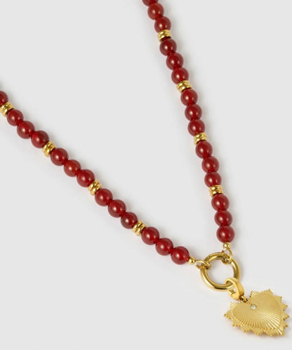 VELVET CHARM GOLD NECKLACE - RED AGATE