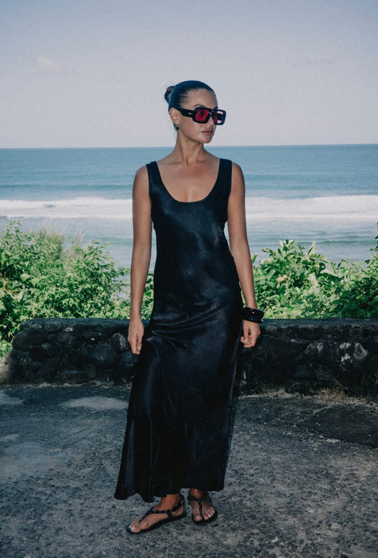 JONES SATIN MAXI DRESS - Black