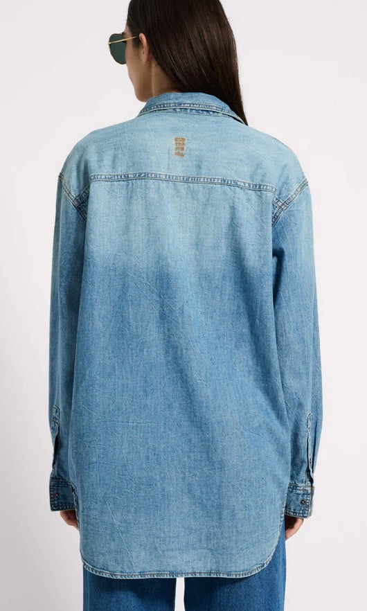 ESSENTIALS DENIM SHIRT - Blue Crush