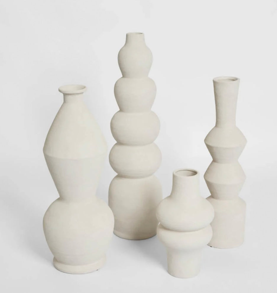 GOYA VASE - CHALK