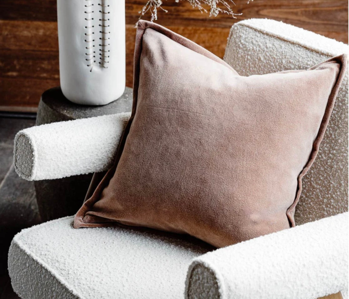 EVELYN VELVET CUSHION - CLAY - FILLED CUSHION / 60x60cm