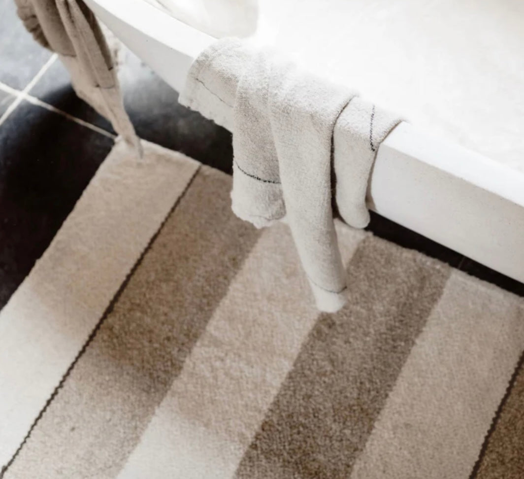 RETREAT LINEN BATHMAT - NATURAL/ IVORY/BLACK 50x90cm