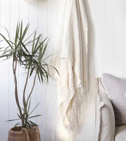 BEDOUIN OVERSIZED LINEN THROW - IVORY