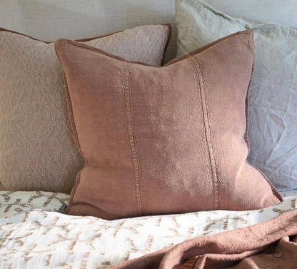 LUCA LINEN CUSHION- CLAY - FILLED CUSHION/ 50x50cm