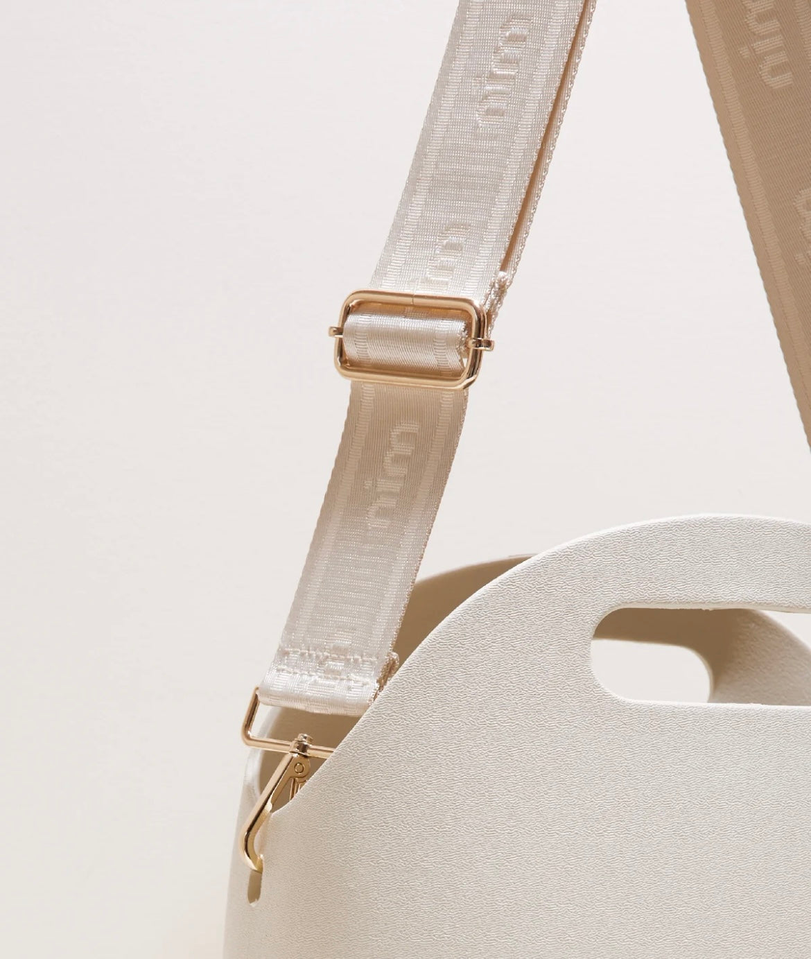 SHOULDER STRAP CRÈME MONO &amp; GOLD
