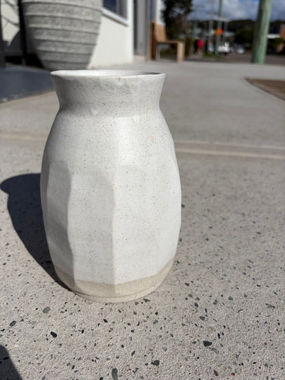 CARVE VASE