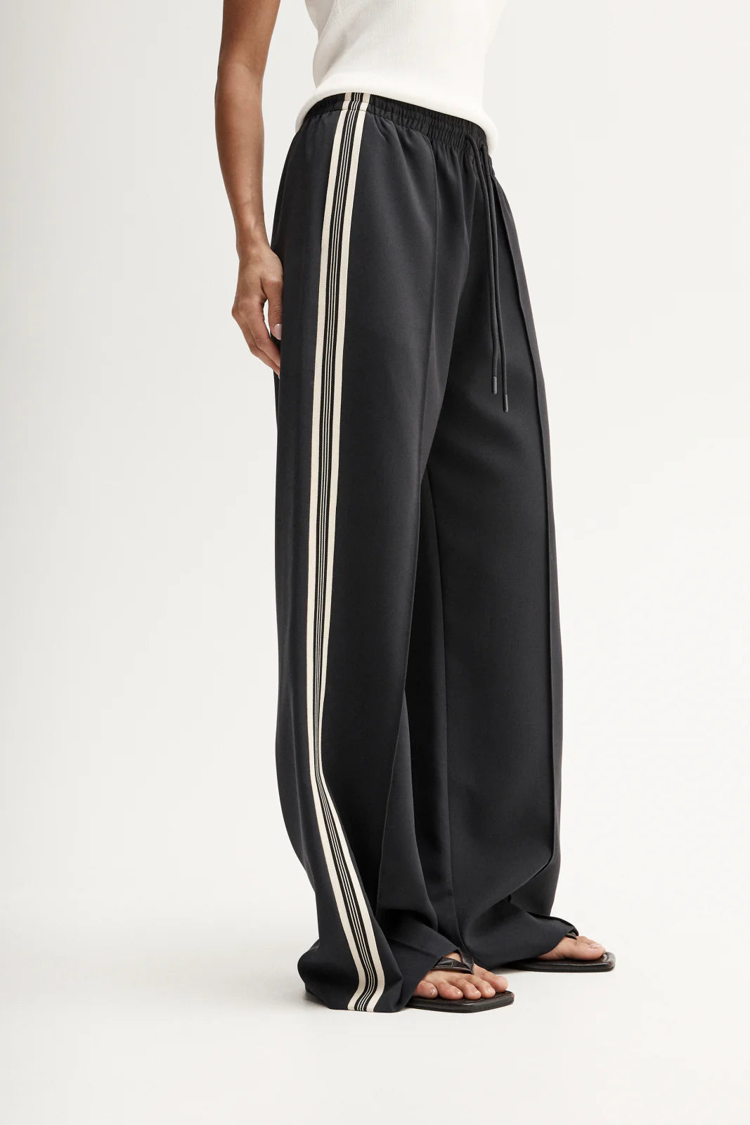 ERNIE PANT - MIDNIGHT NAVY