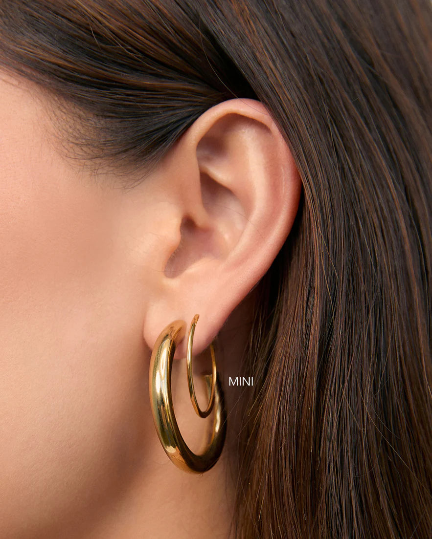 MADDY GOLD HOOP - 30MM
